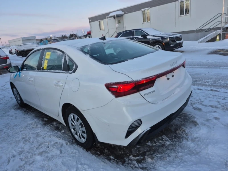 Kia Forte * LX * CARFAX * ЦЕНА ДО БГ, снимка 4 - Автомобили и джипове - 53288512
