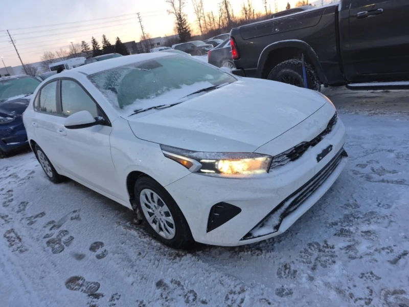 Kia Forte * LX * CARFAX * ЦЕНА ДО БГ, снимка 2 - Автомобили и джипове - 53288512