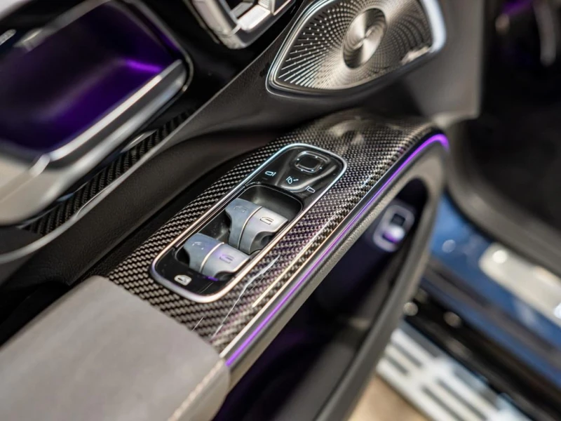 Mercedes-Benz EQS 580 SUV 4-MATIC AMG HYPERSCREEN CARBON, снимка 10 - Автомобили и джипове - 53358976