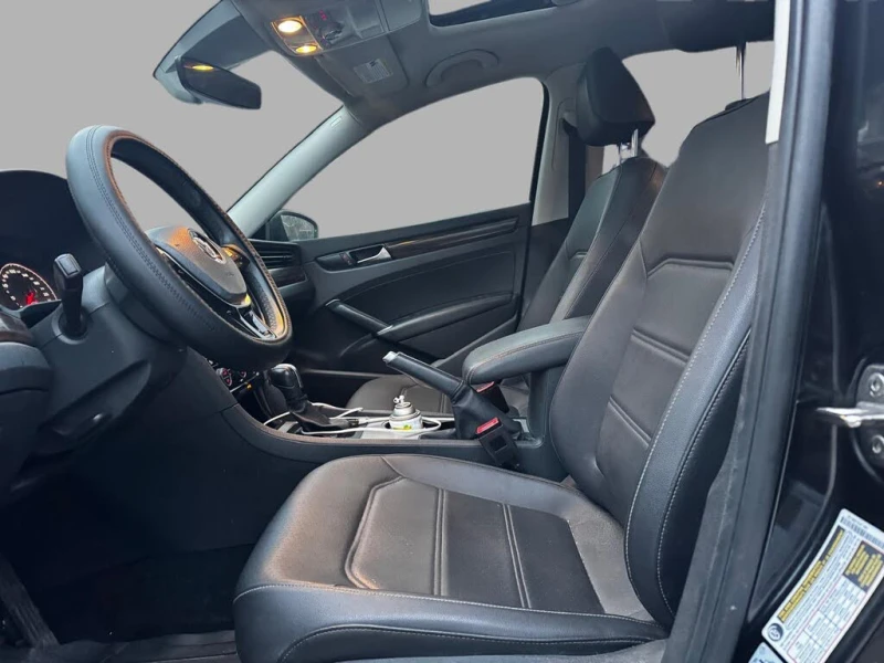 VW Passat 2.0T Limited Edition FW* АвтоКредит* (Цена до БГ) , снимка 10 - Автомобили и джипове - 53403866