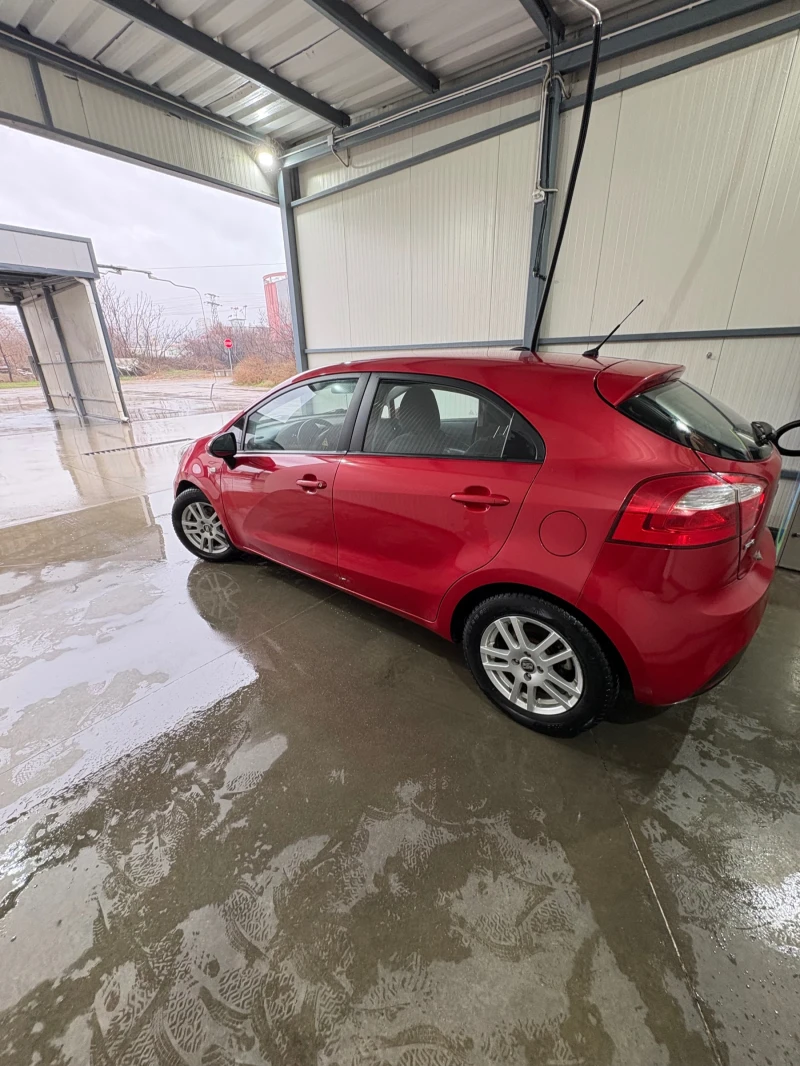 Kia Rio, снимка 10 - Автомобили и джипове - 53598479