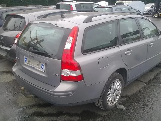 Volvo V50 1.6i/1.6/2.0 HDi, снимка 3 - Автомобили и джипове - 19230256