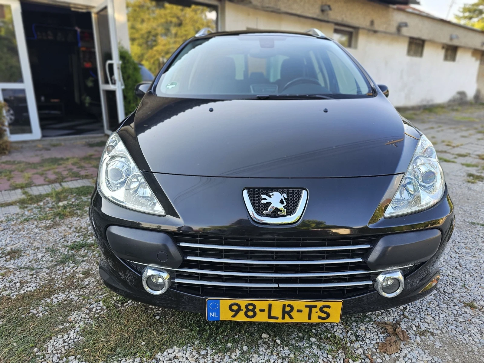 Peugeot 307 1.6i 2008g - изображение 3