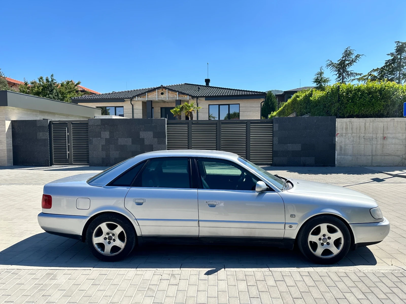 Audi A6 2.5 TDI 140 К.С. - изображение 3