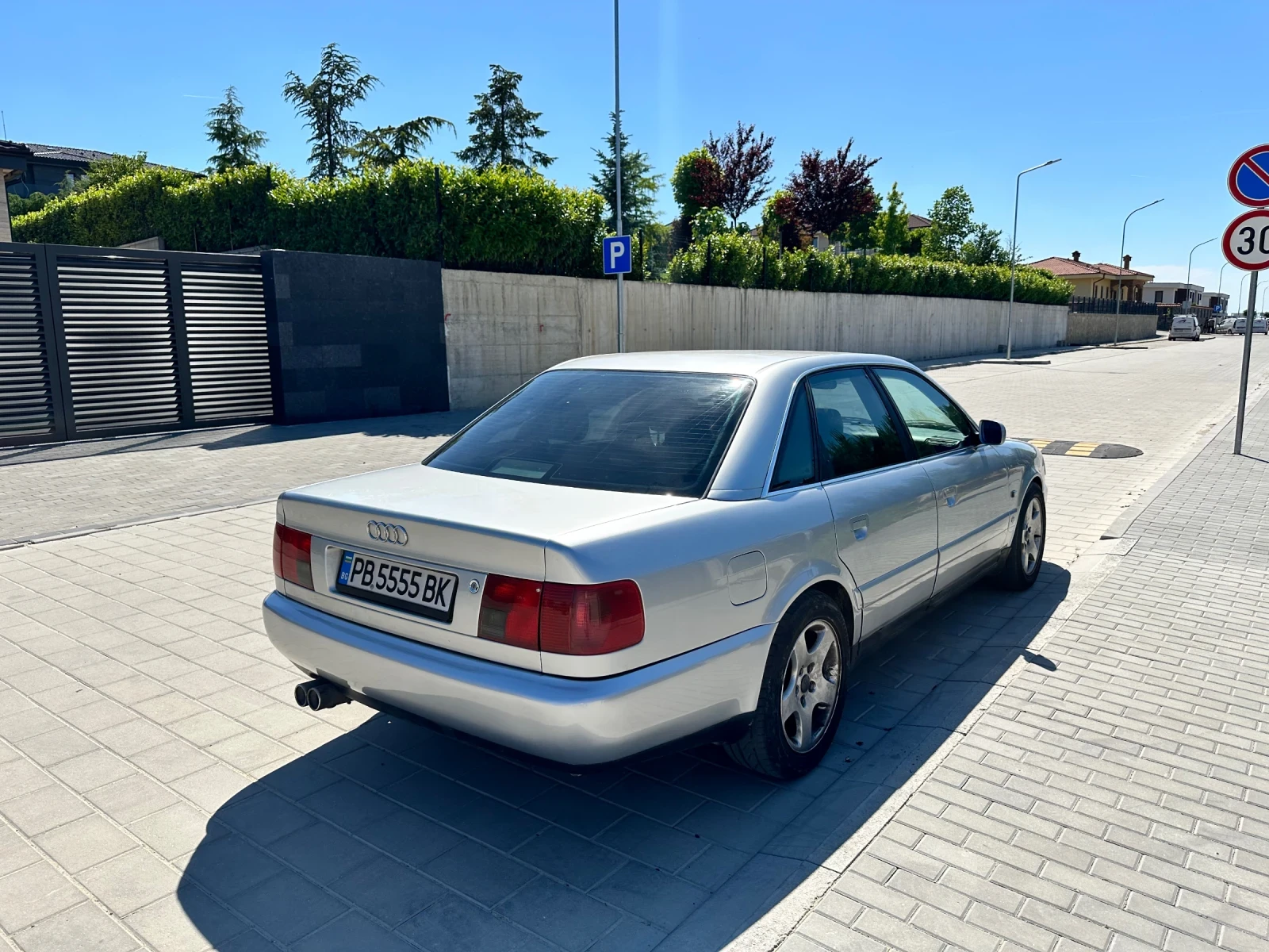 Audi A6 2.5 TDI 140 К.С. - изображение 4