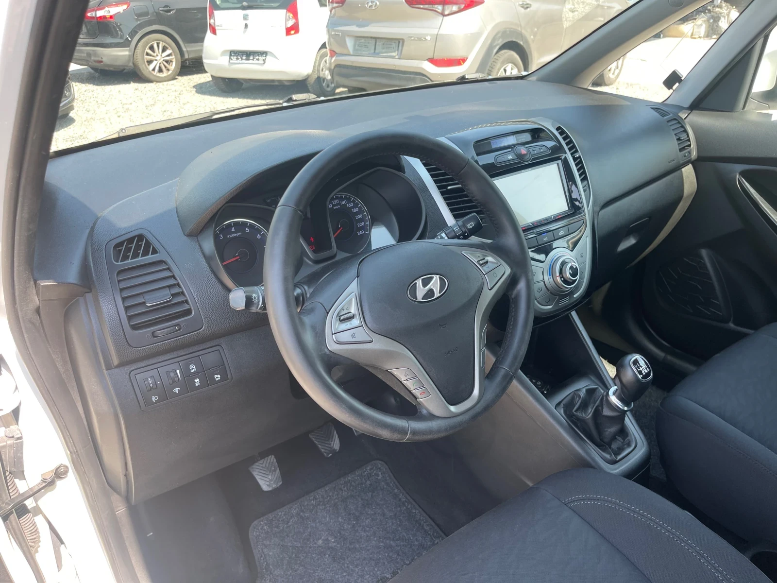 Hyundai Ix20 1.6i-MPI-6 скорости-КАМЕРА - изображение 9