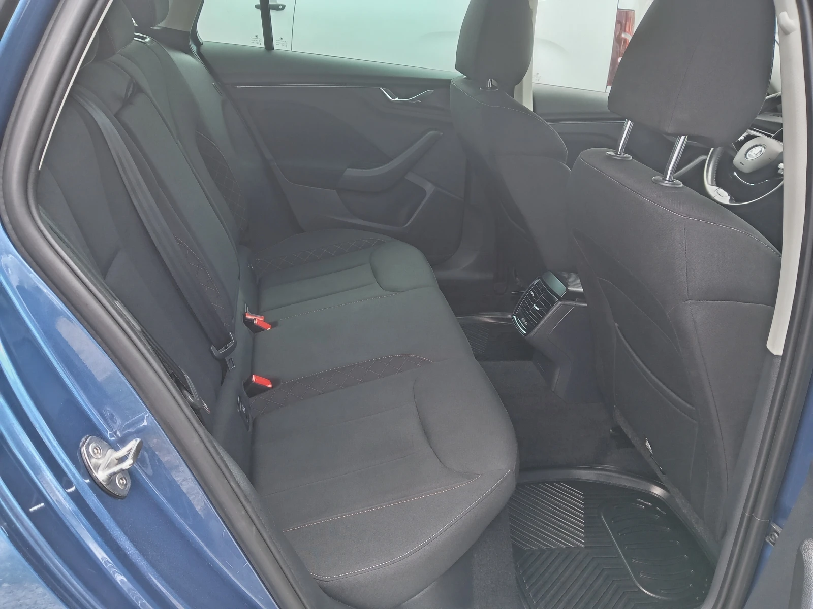 Skoda Scala 1.0TSI  - изображение 8