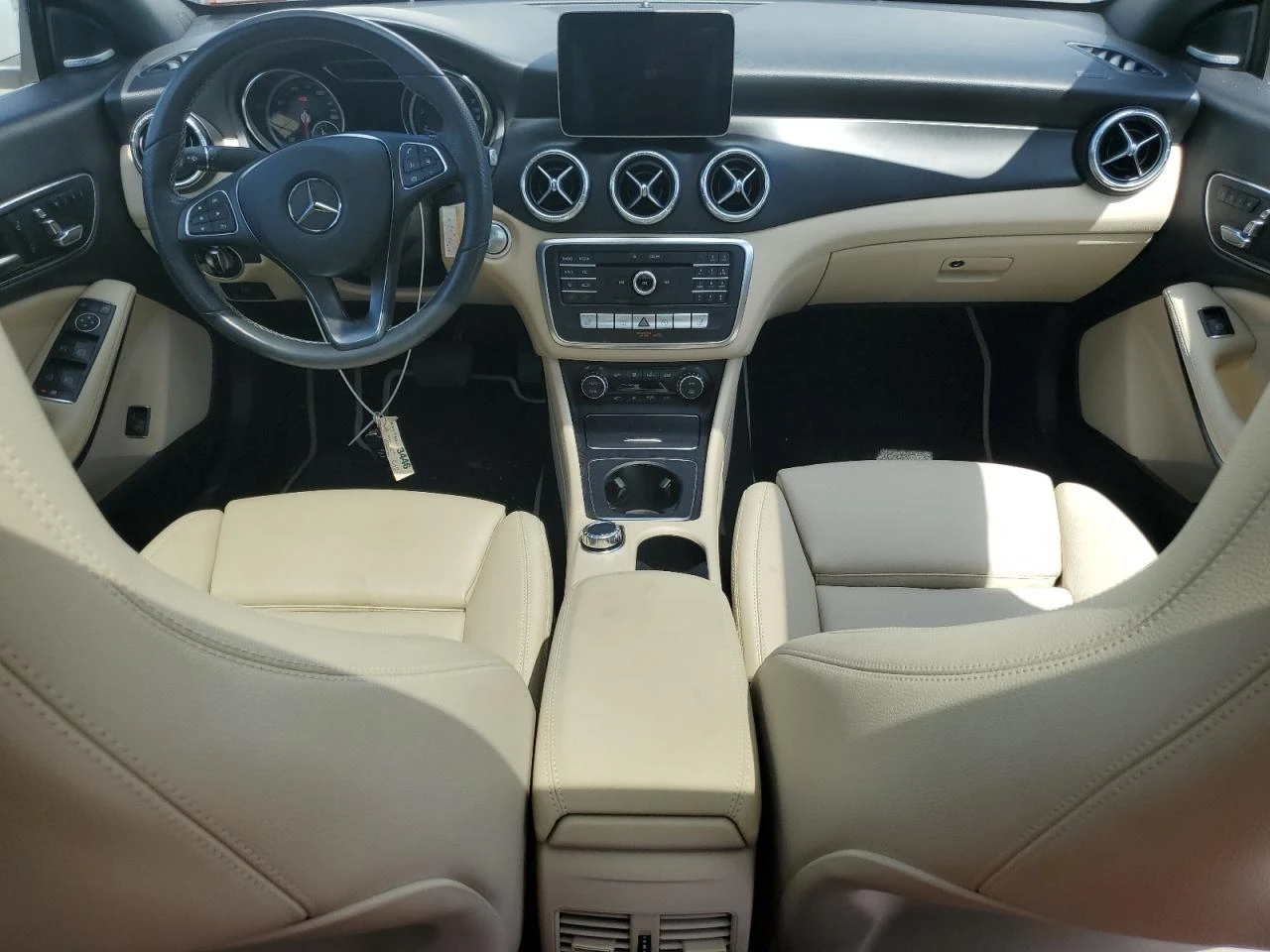 Mercedes-Benz CLA 250 4MATIC * КЛИП НА ДВИГАТЕЛ* * ЛИЗИНГ*  - изображение 8
