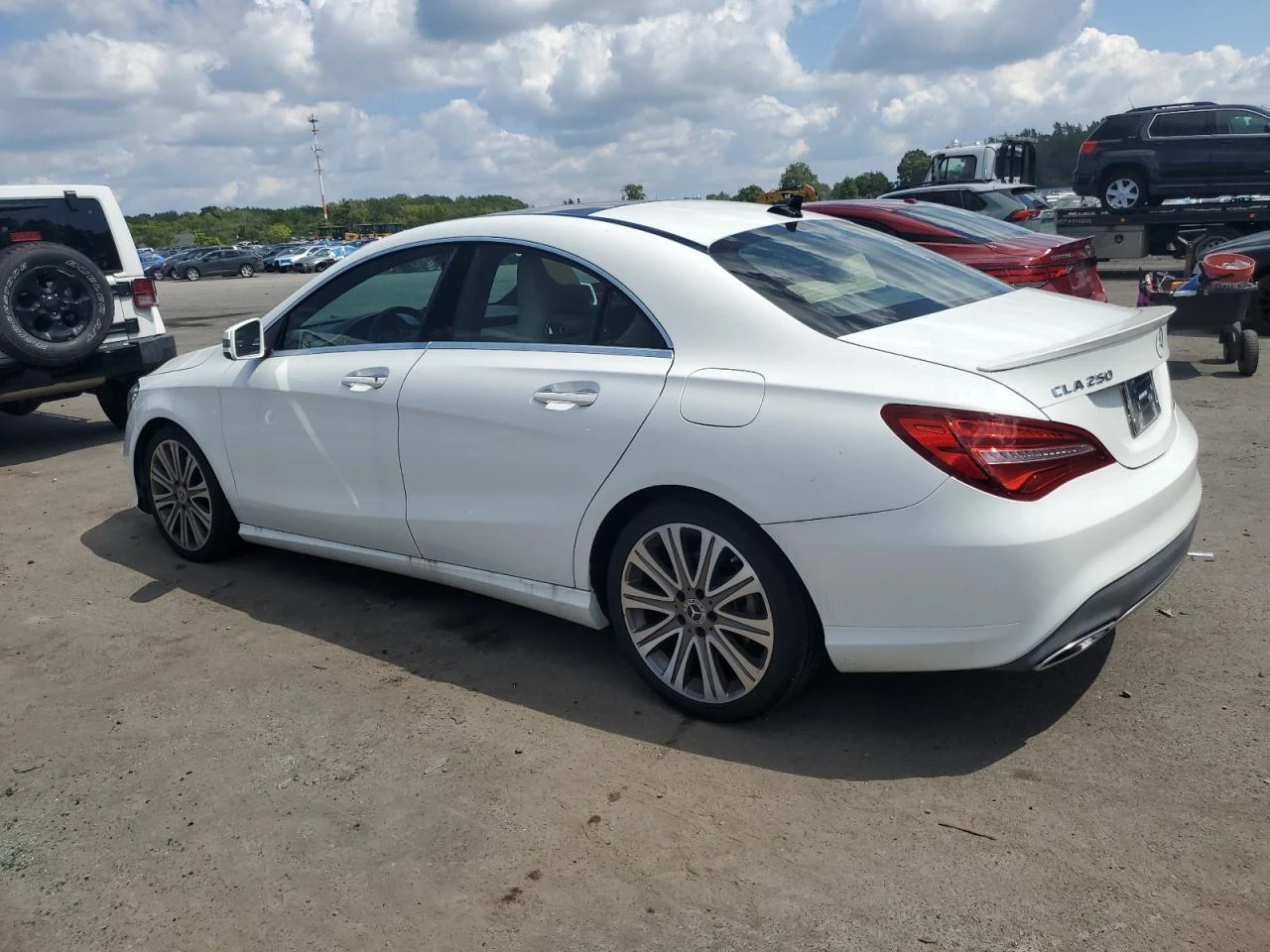 Mercedes-Benz CLA 250 4MATIC * КЛИП НА ДВИГАТЕЛ* * ЛИЗИНГ*  - изображение 3