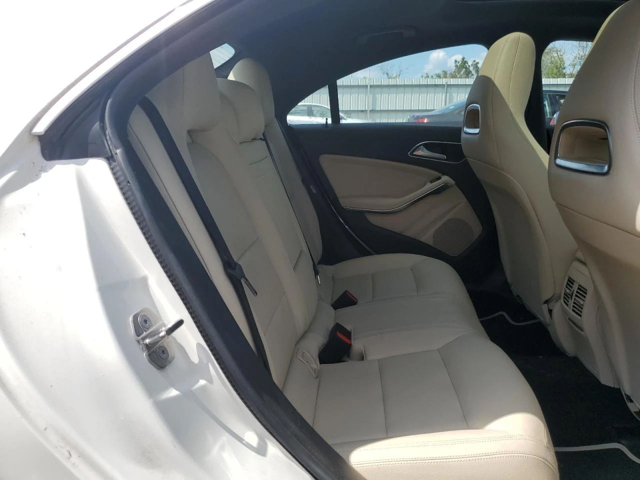 Mercedes-Benz CLA 250 4MATIC * КЛИП НА ДВИГАТЕЛ* * ЛИЗИНГ*  - изображение 10