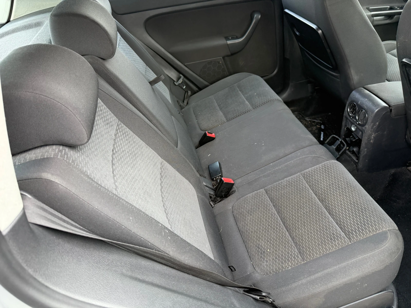 VW Golf Plus 2, 0 TDI 110 .    | Mobile.bg   13