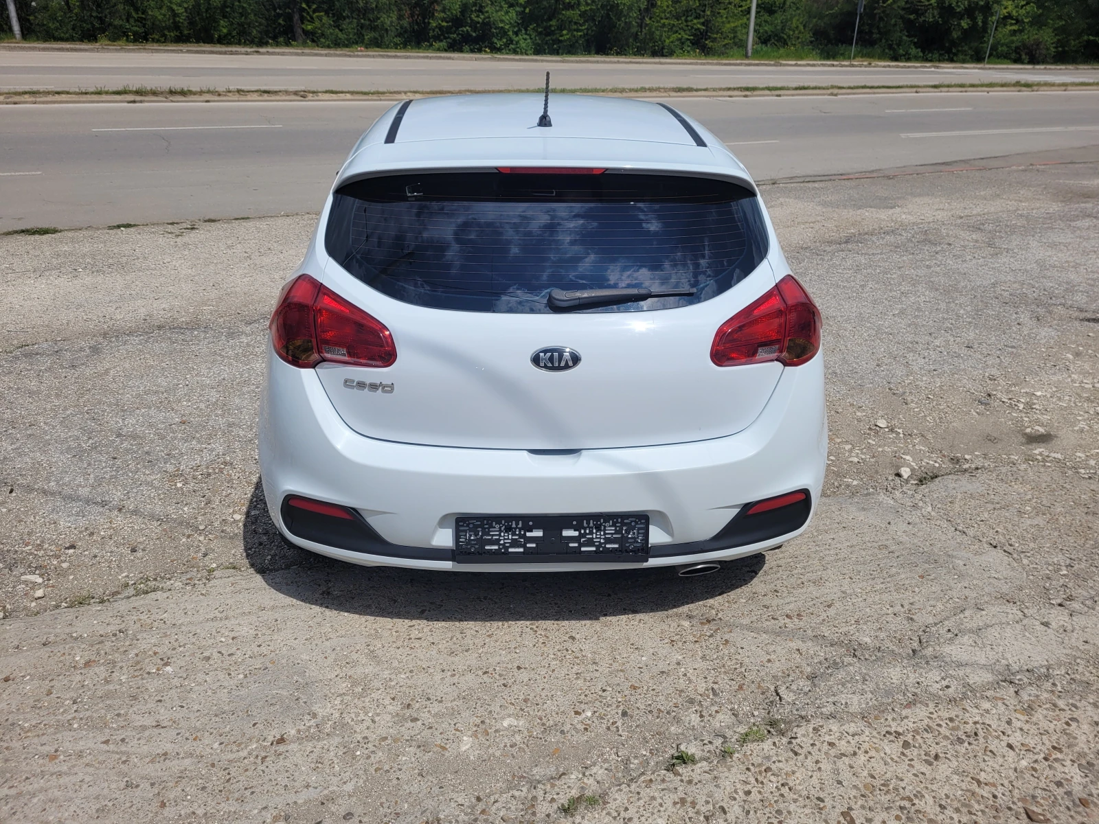 Kia Ceed 1.4i 100k.s.GAS, снимка 6 - Автомобили и джипове - 53118790