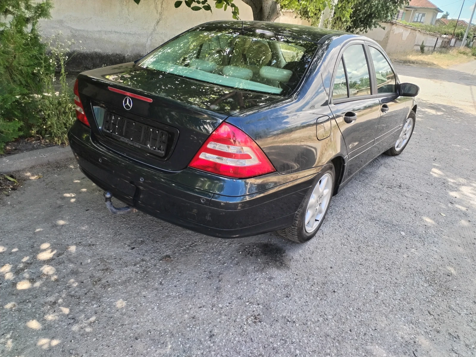 Mercedes-Benz C 180  - изображение 2