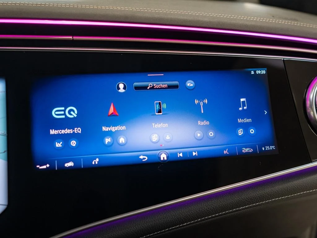 Mercedes-Benz EQS 580 SUV 4-MATIC AMG HYPERSCREEN CARBON - изображение 7