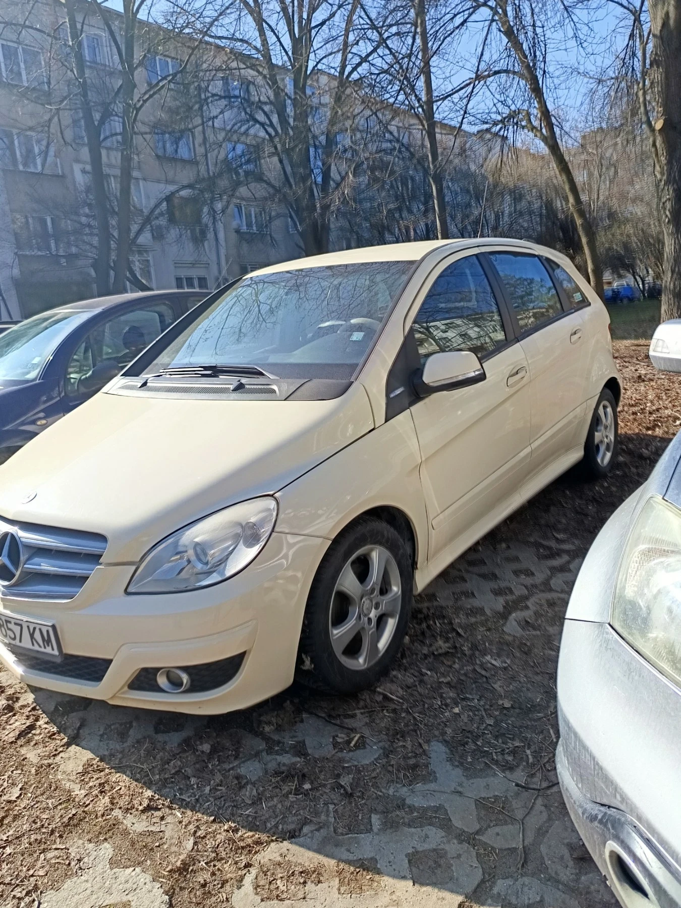 Mercedes-Benz B 180, снимка 3 - Автомобили и джипове - 53861859