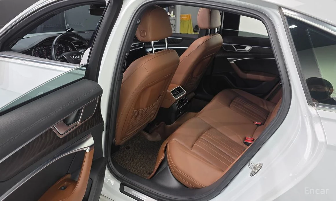 Audi A6 KEYLESS* ШИБИДАХ* ОБДУХВАНЕ* ПОДГРЕВ* КАМЕРА* 360*, снимка 10 - Автомобили и джипове - 54059199