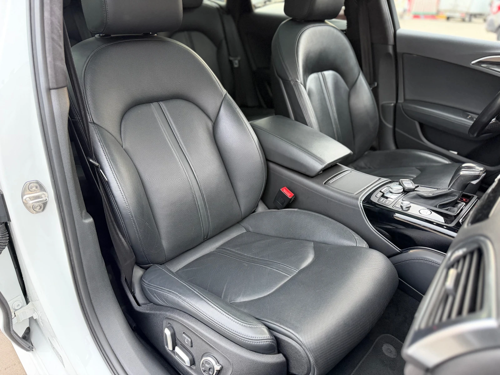 Audi A6 3.0BiTDi* EXCLUSIVE* MATRIX* 360* NIGHT* PANO* , снимка 13 - Автомобили и джипове - 54160610