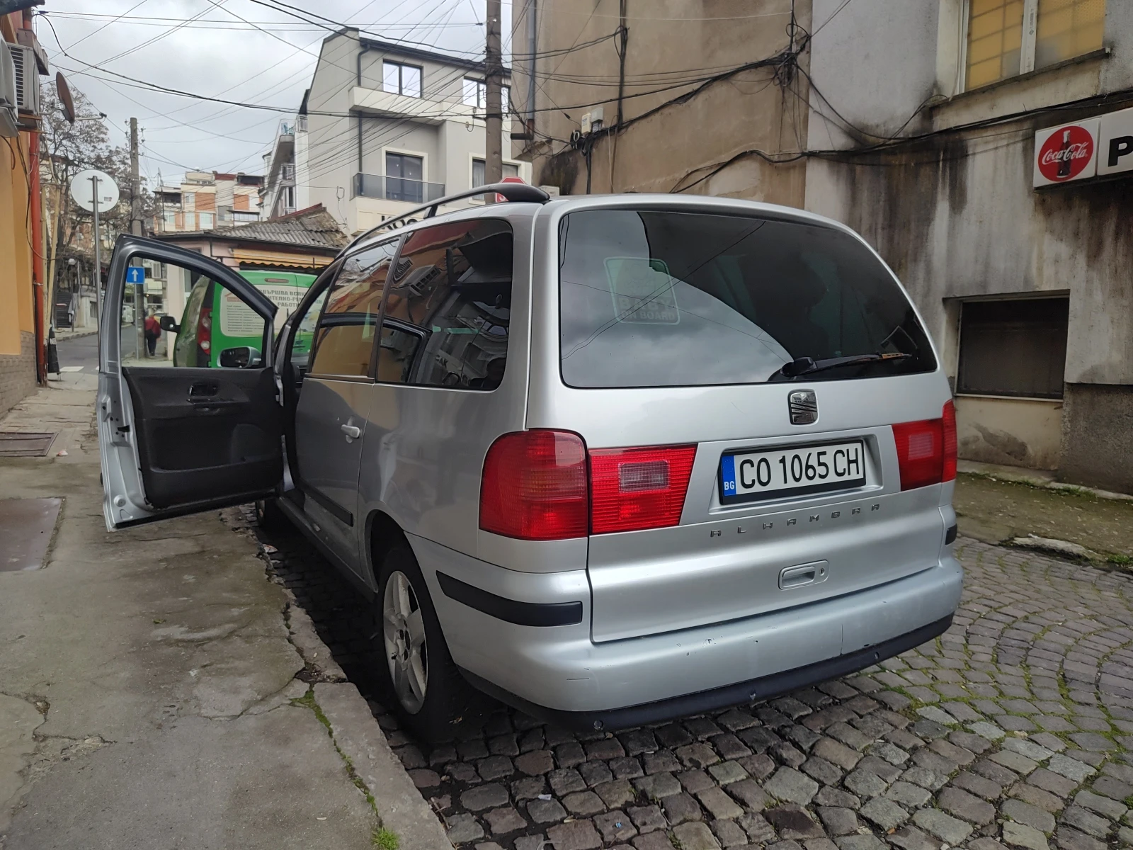 Seat Alhambra, снимка 2 - Автомобили и джипове - 54310983