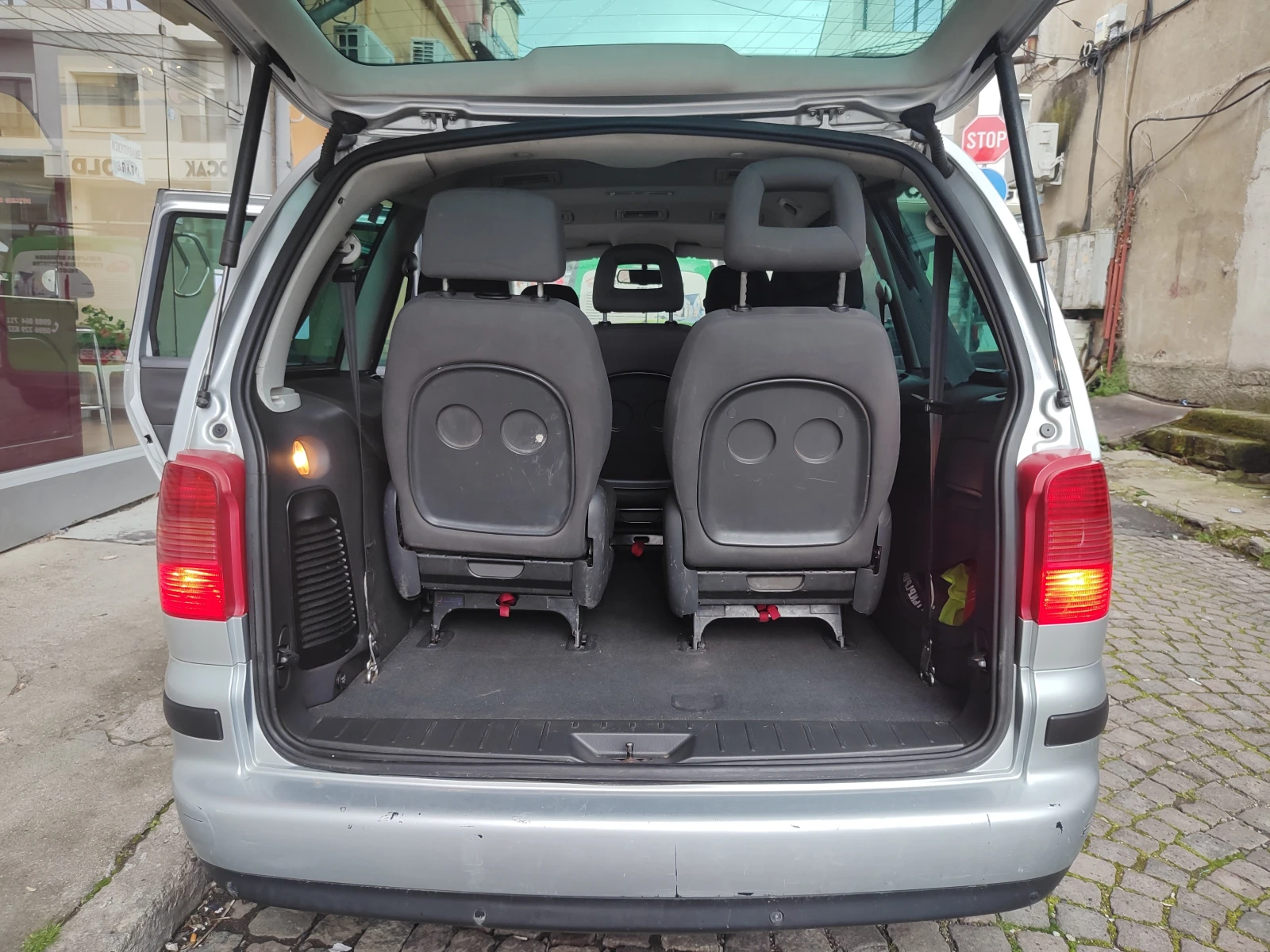 Seat Alhambra, снимка 14 - Автомобили и джипове - 54310983