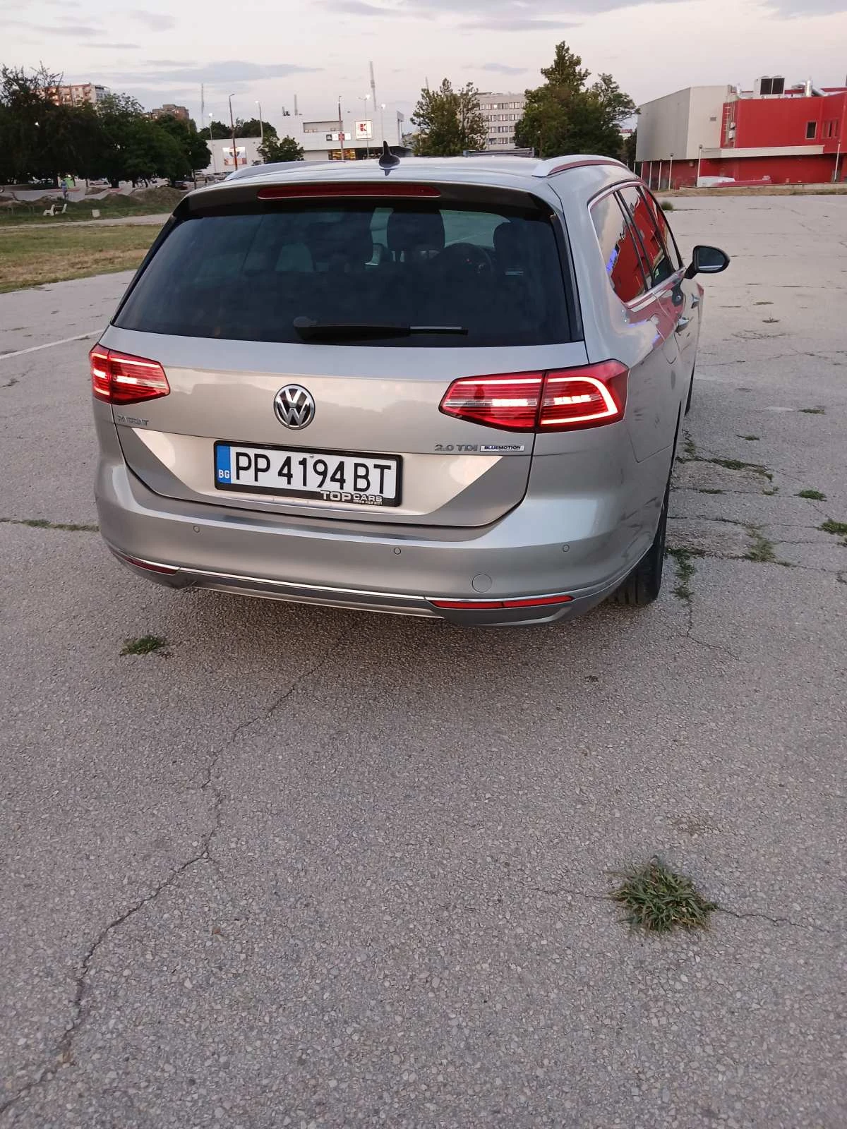 VW Passat 2.0 TDI DIGITAL , снимка 12 - Автомобили и джипове - 55647449