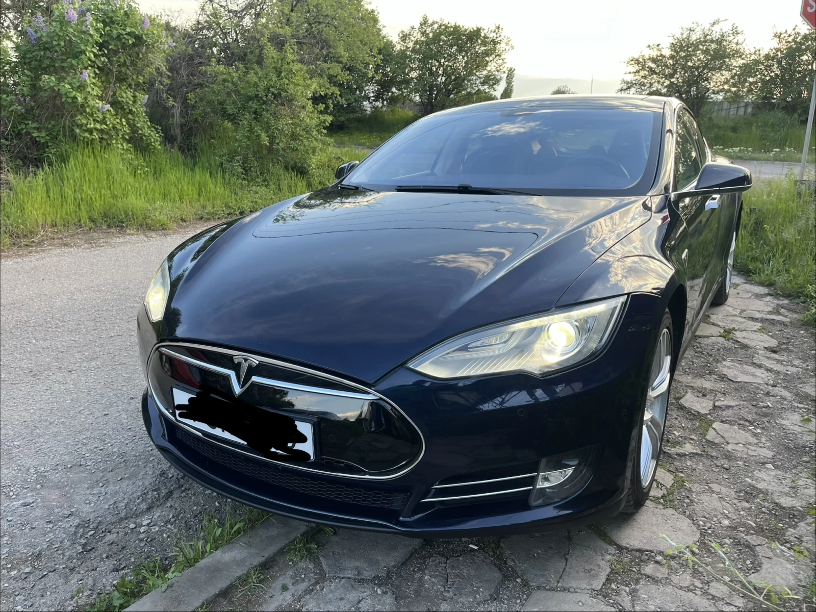 Tesla Model S Free charging - MCU2