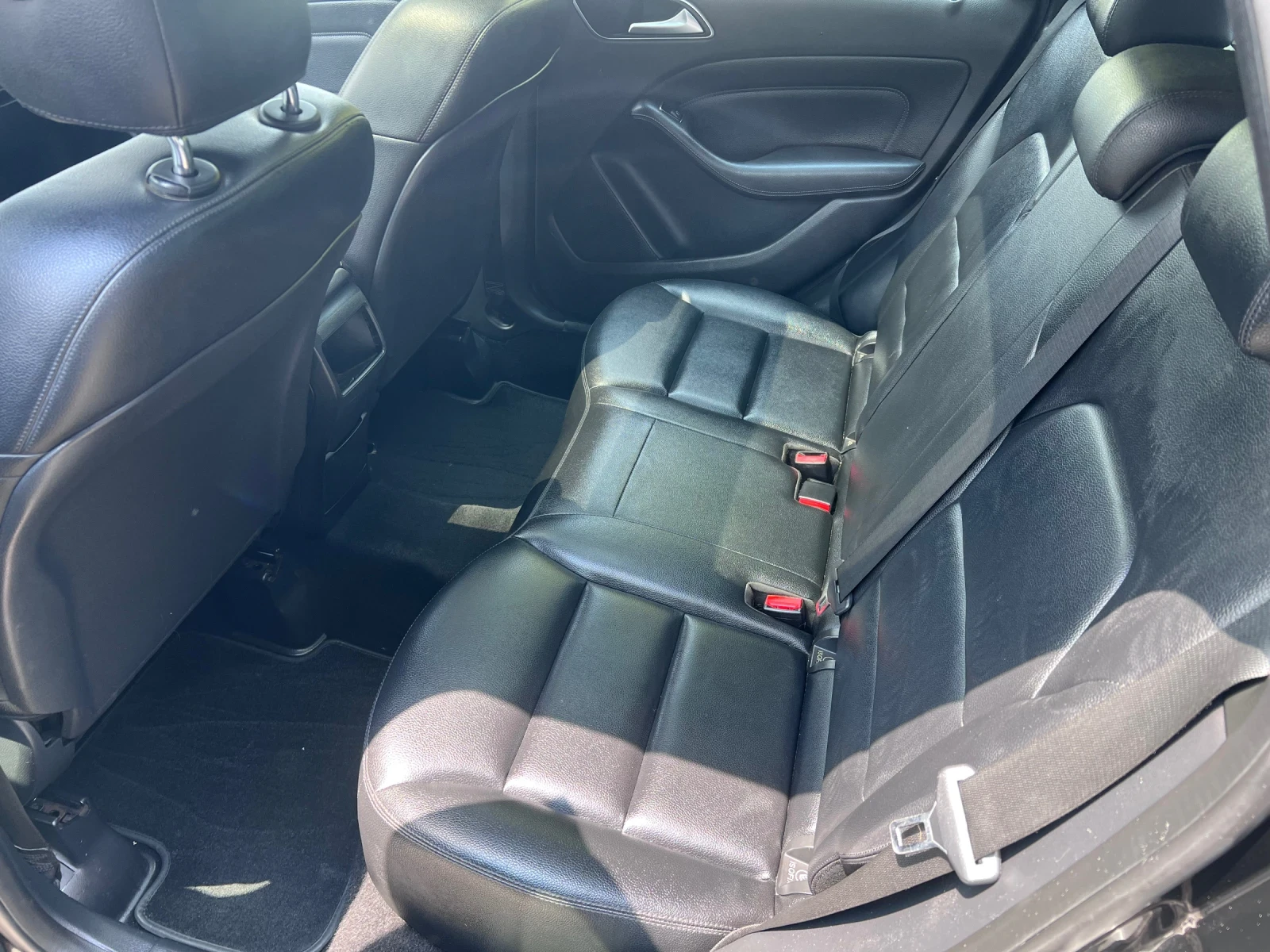 Mercedes-Benz B 180 Executive Full edition Led, снимка 9 - Автомобили и джипове - 54791092