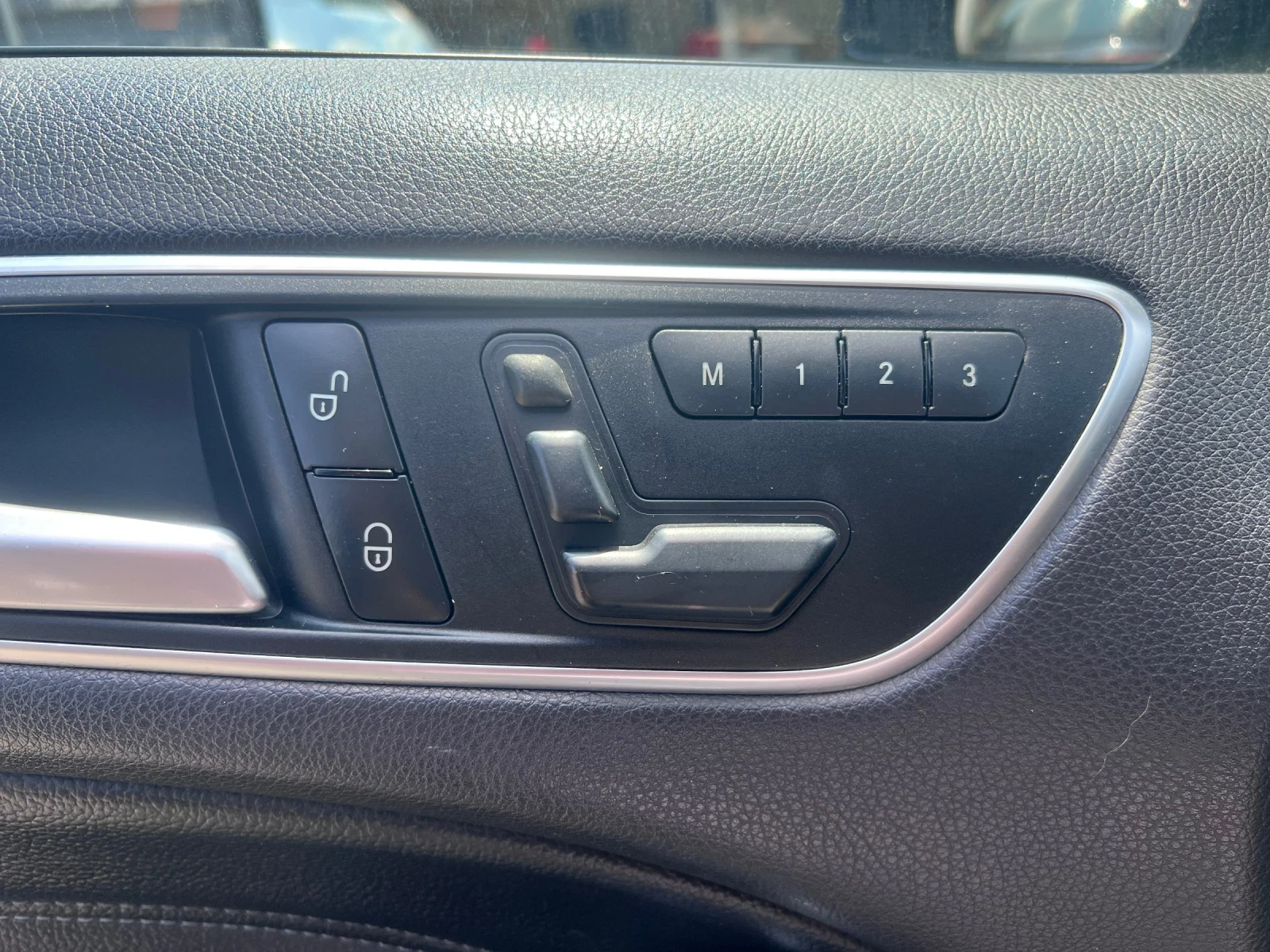 Mercedes-Benz B 180 Executive Full edition Led, снимка 12 - Автомобили и джипове - 54791092