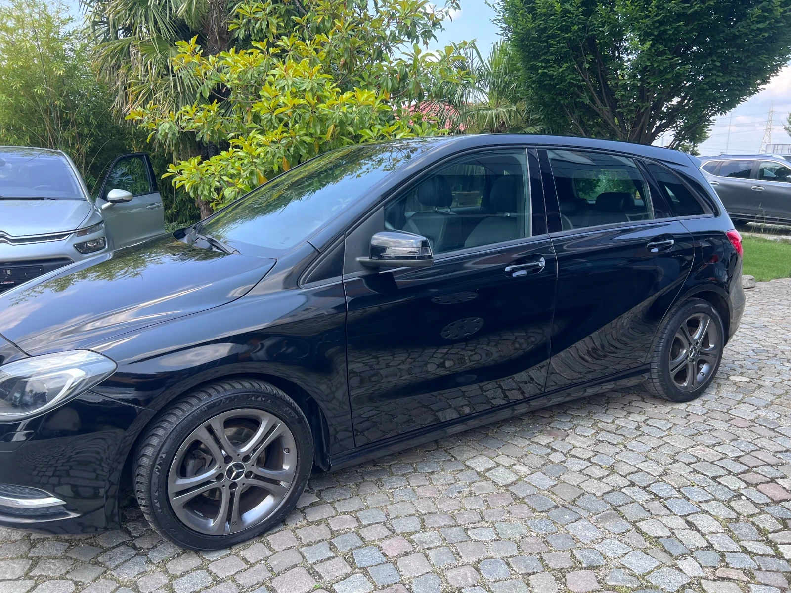 Mercedes-Benz B 180 Executive Full edition Led, снимка 7 - Автомобили и джипове - 54791092
