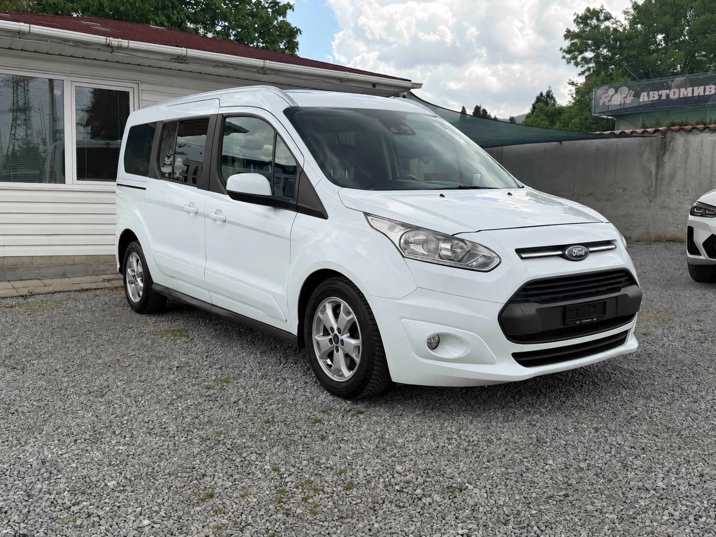 Ford Tourneo Connect 1.5Hdi-Автоматик-Фейс-Швейцария , снимка 6 - Автомобили и джипове - 54826337