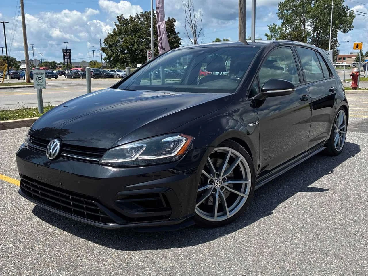 VW Golf R | АВТОКРЕДИТ БЕЗ ПЪРВОНАЧАЛНА ВНОСКА | 
