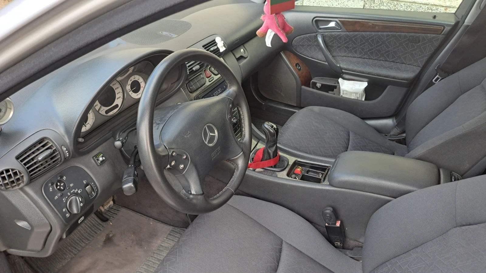 Mercedes-Benz C 200, снимка 14 - Автомобили и джипове - 55564836