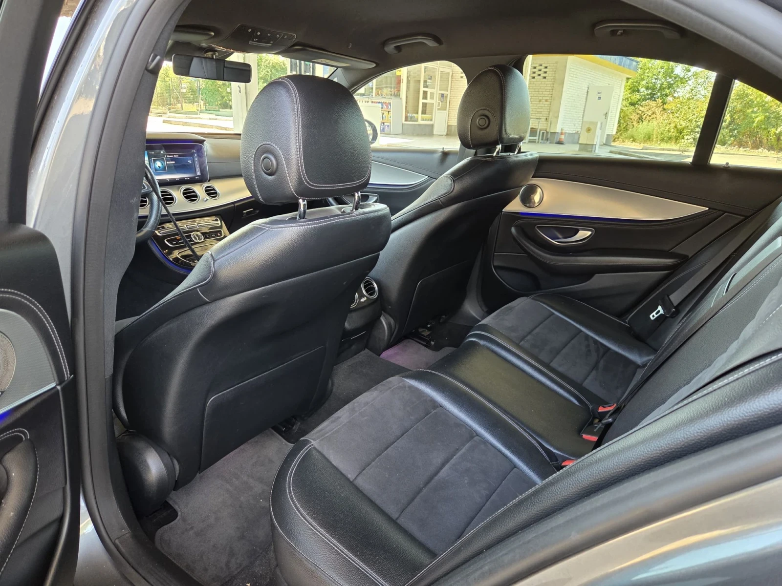 Mercedes-Benz C 220, снимка 11 - Автомобили и джипове - 55623421