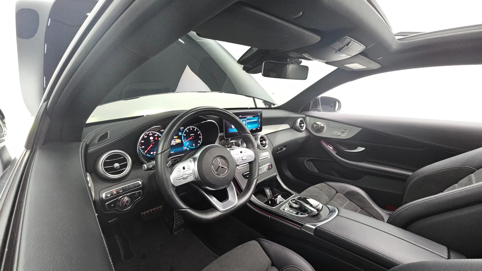 Mercedes-Benz C 200 COUPE, снимка 7 - Автомобили и джипове - 55635663