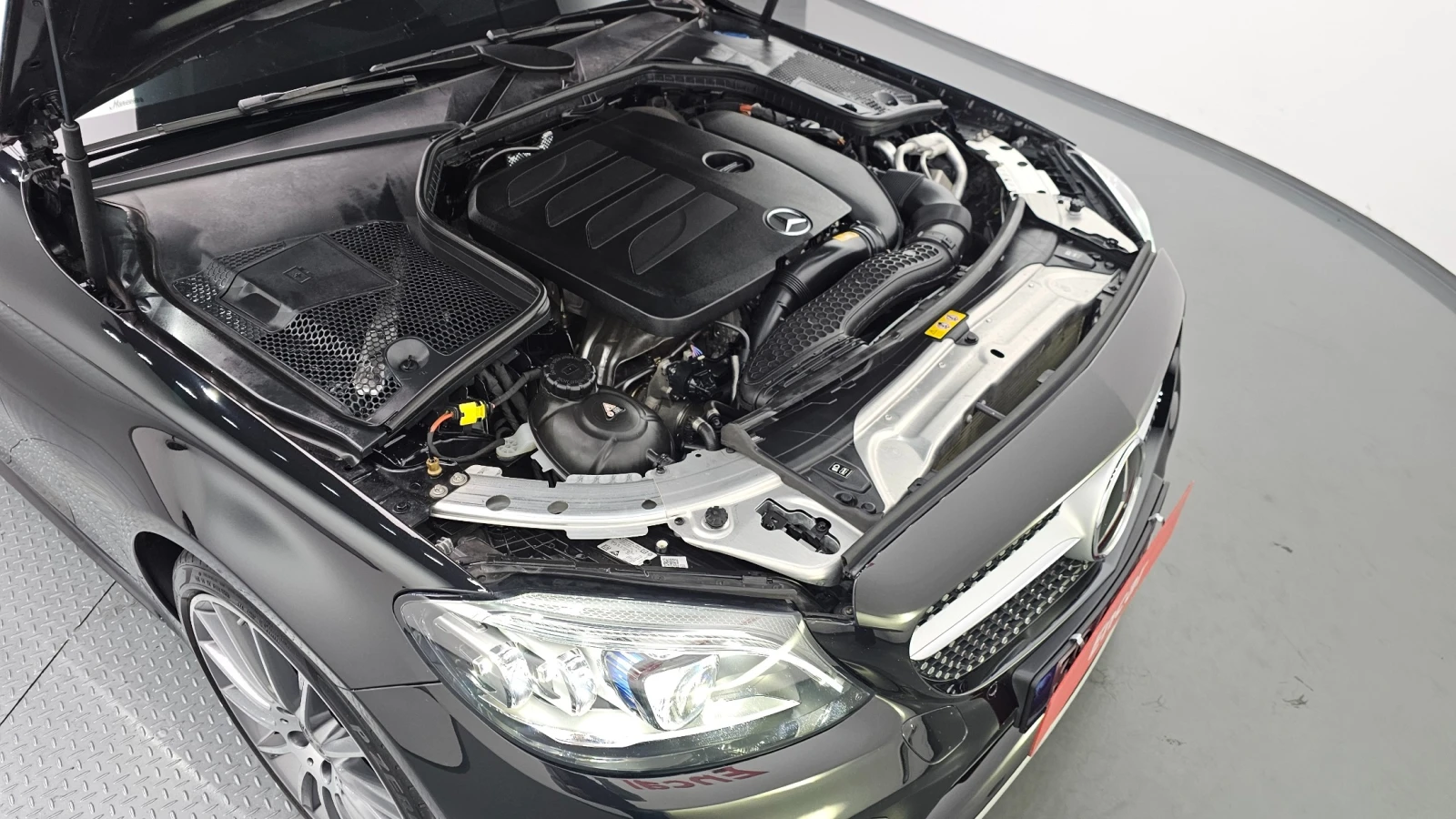 Mercedes-Benz C 200 COUPE, снимка 5 - Автомобили и джипове - 55635663