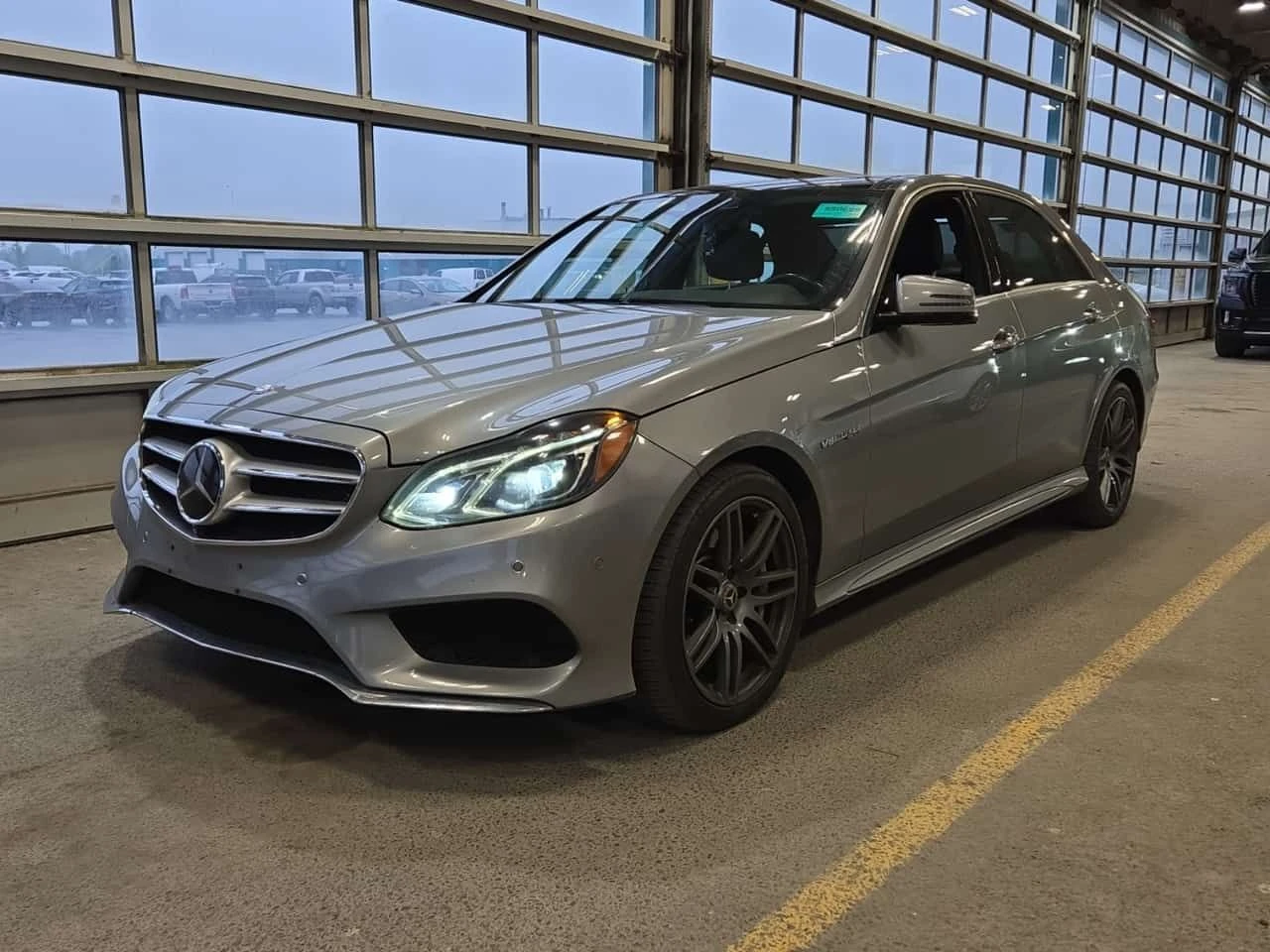 Mercedes-Benz E 500  / ДИСТРОНИК / 360 / КОЖА / 2 КЛЮЧА 