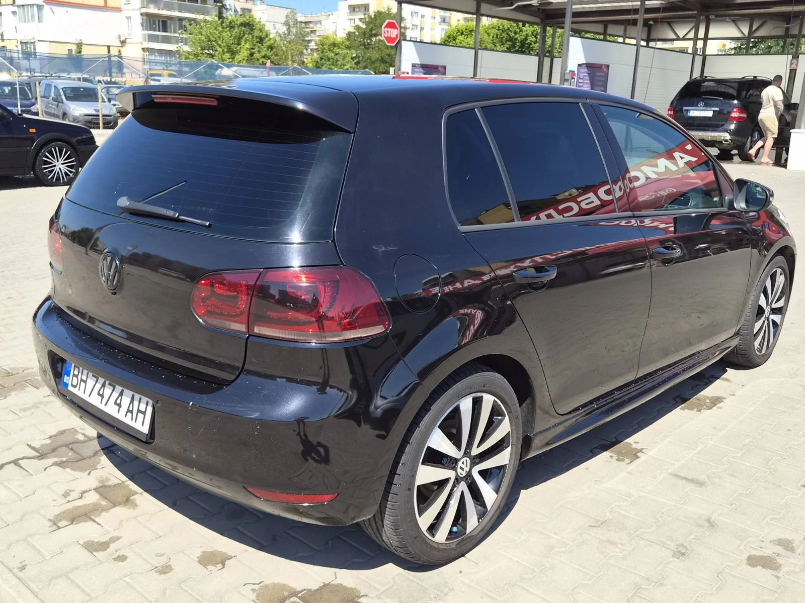 VW Golf 1.6 TDI, снимка 5 - Автомобили и джипове - 55677293
