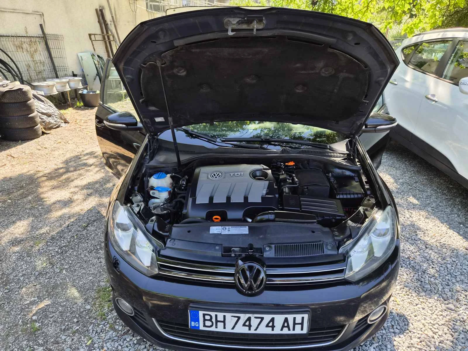 VW Golf 1.6 TDI, снимка 11 - Автомобили и джипове - 55677293