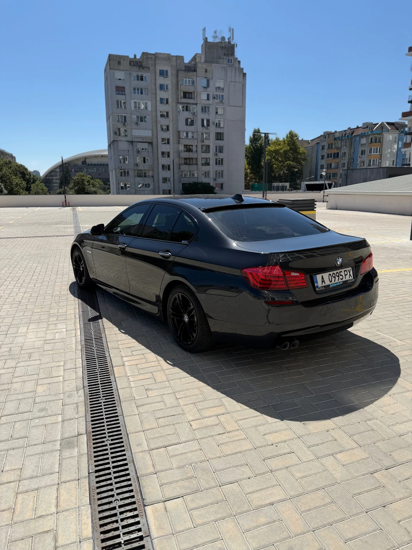 BMW 530 M-Pack Shadow line, снимка 9 - Автомобили и джипове - 55768446