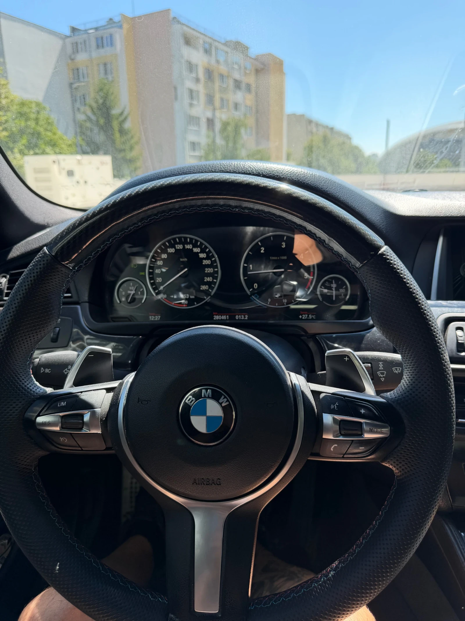 BMW 530 M-Pack Shadow line, снимка 14 - Автомобили и джипове - 55768446
