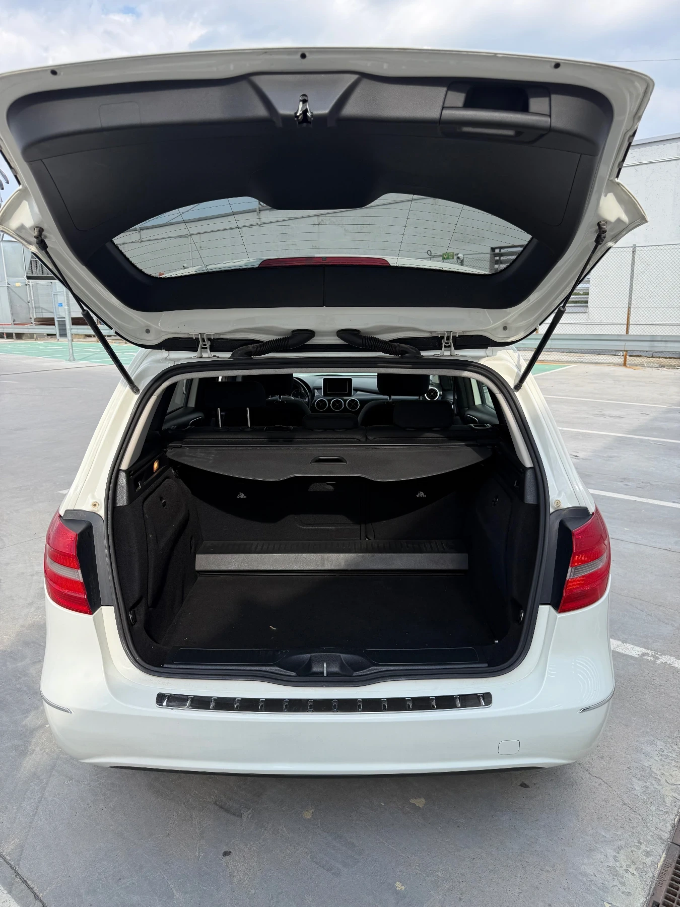 Mercedes-Benz B 180 1.8 CDI | AUTOMAT | КАМЕРА | НАВИ | CRUISE CONTROL, снимка 10 - Автомобили и джипове - 55898117