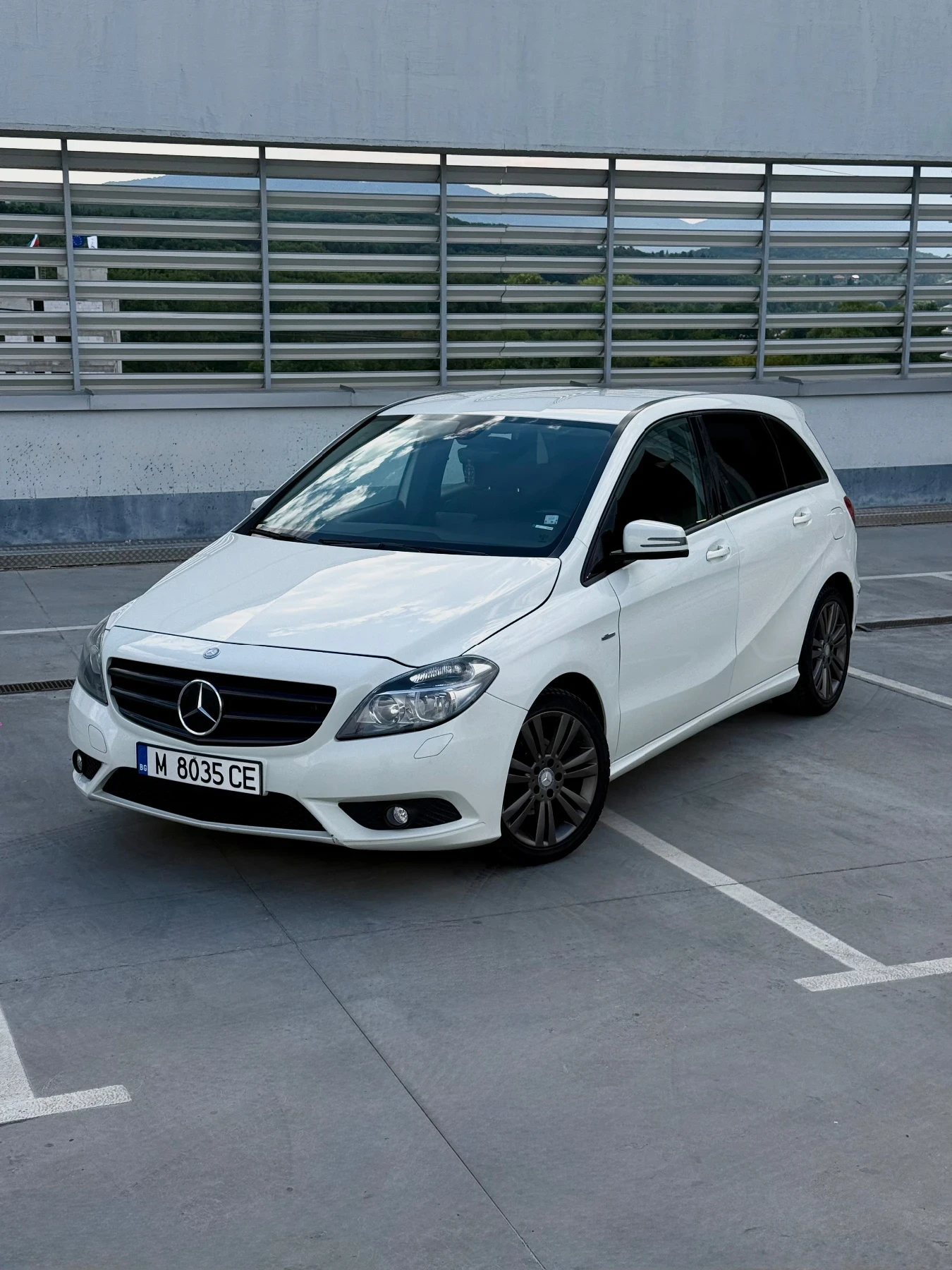 Mercedes-Benz B 180 1.8 CDI | AUTOMAT | КАМЕРА | НАВИ | CRUISE CONTROL, снимка 2 - Автомобили и джипове - 55898117