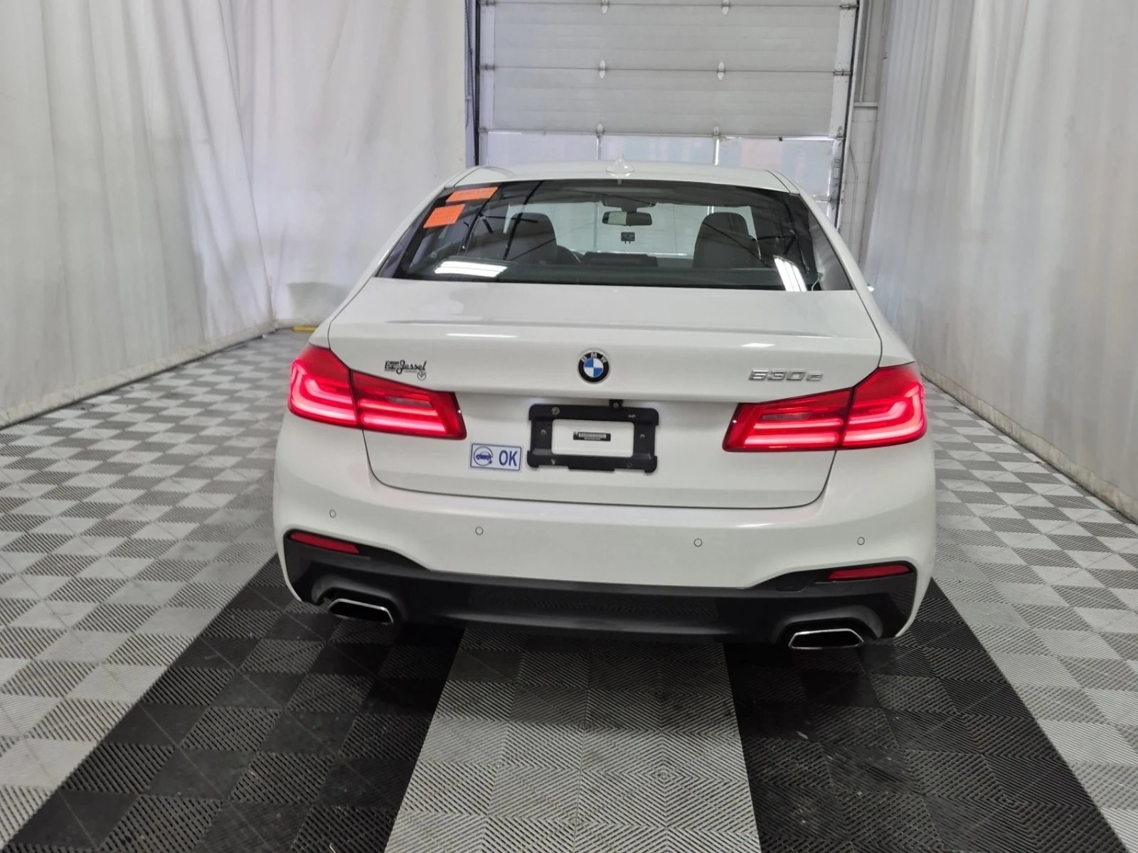 BMW 530E * XDRIVE IPERFORMANCE * CARFAX * , снимка 4 - Автомобили и джипове - 55911437