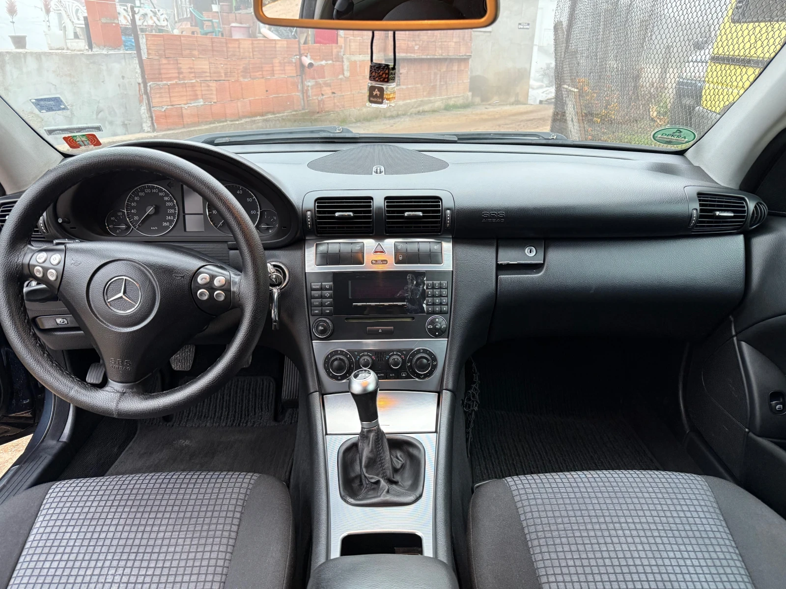 Mercedes-Benz C 180, снимка 7 - Автомобили и джипове - 55993062