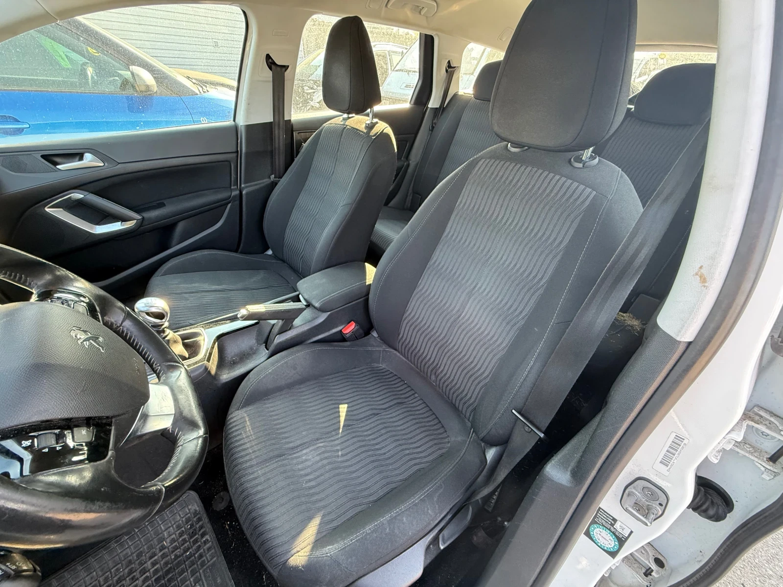 Peugeot 308 1.6 HDI 120КС DV6FC, снимка 11 - Автомобили и джипове - 56015165
