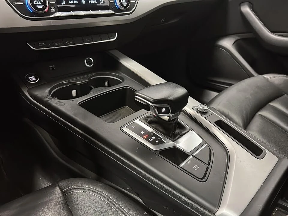 Audi A4 Komfort * АвтоКредит (ЦЕНА ДО БГ), снимка 14 - Автомобили и джипове - 56133333