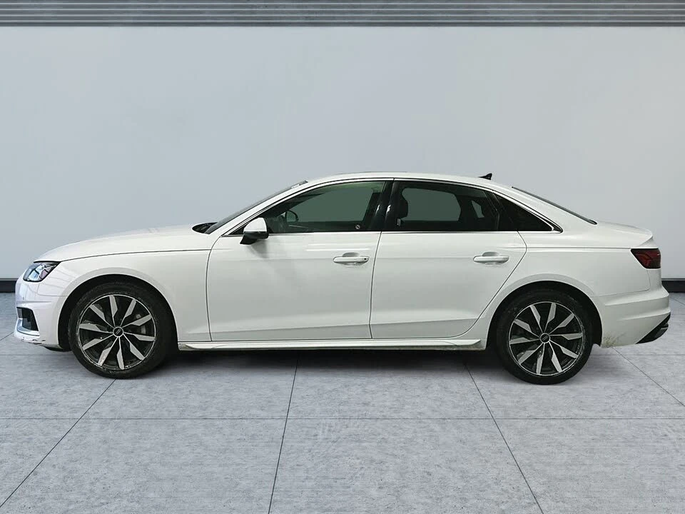 Audi A4 Komfort * АвтоКредит (ЦЕНА ДО БГ), снимка 4 - Автомобили и джипове - 56133333