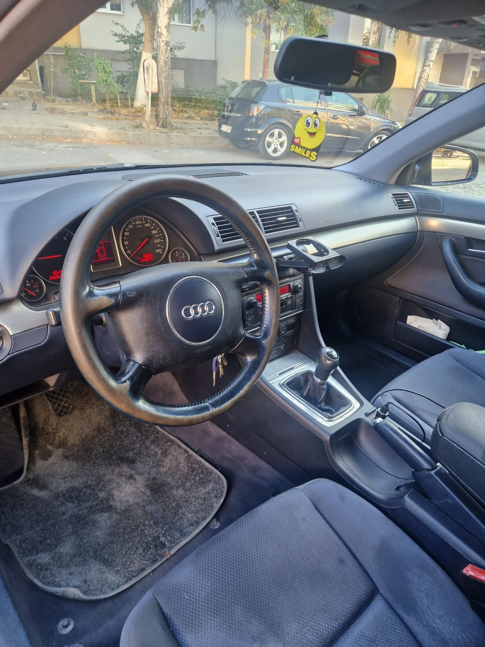 Audi A4 1.9 131hp 6sk, снимка 8 - Автомобили и джипове - 56197230