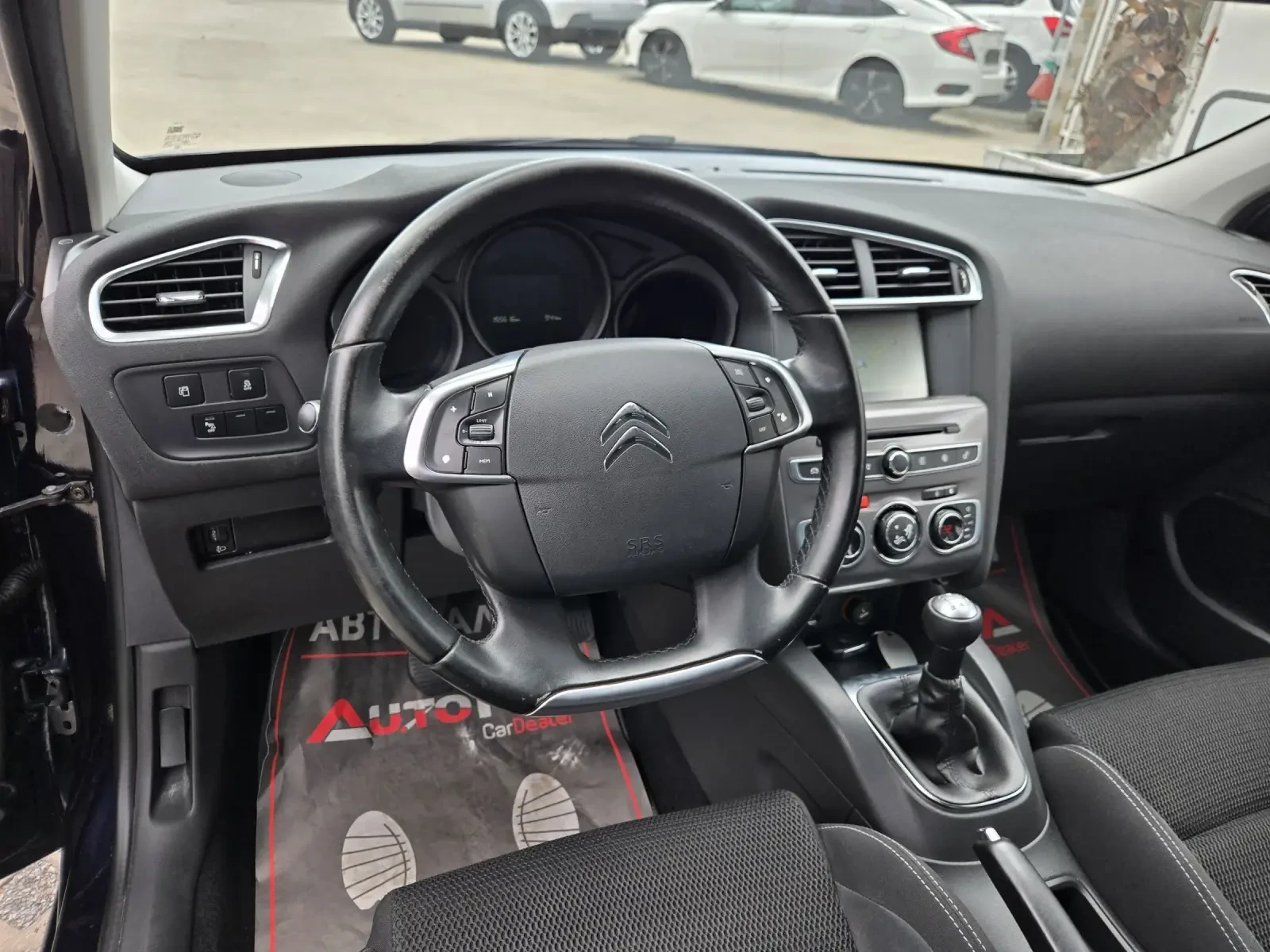 Citroen C4 1.6HDI-99кс= АВТОПИЛОТ= ПАРКТРОНИК= НАВИ= 2017г, снимка 8 - Автомобили и джипове - 56247593