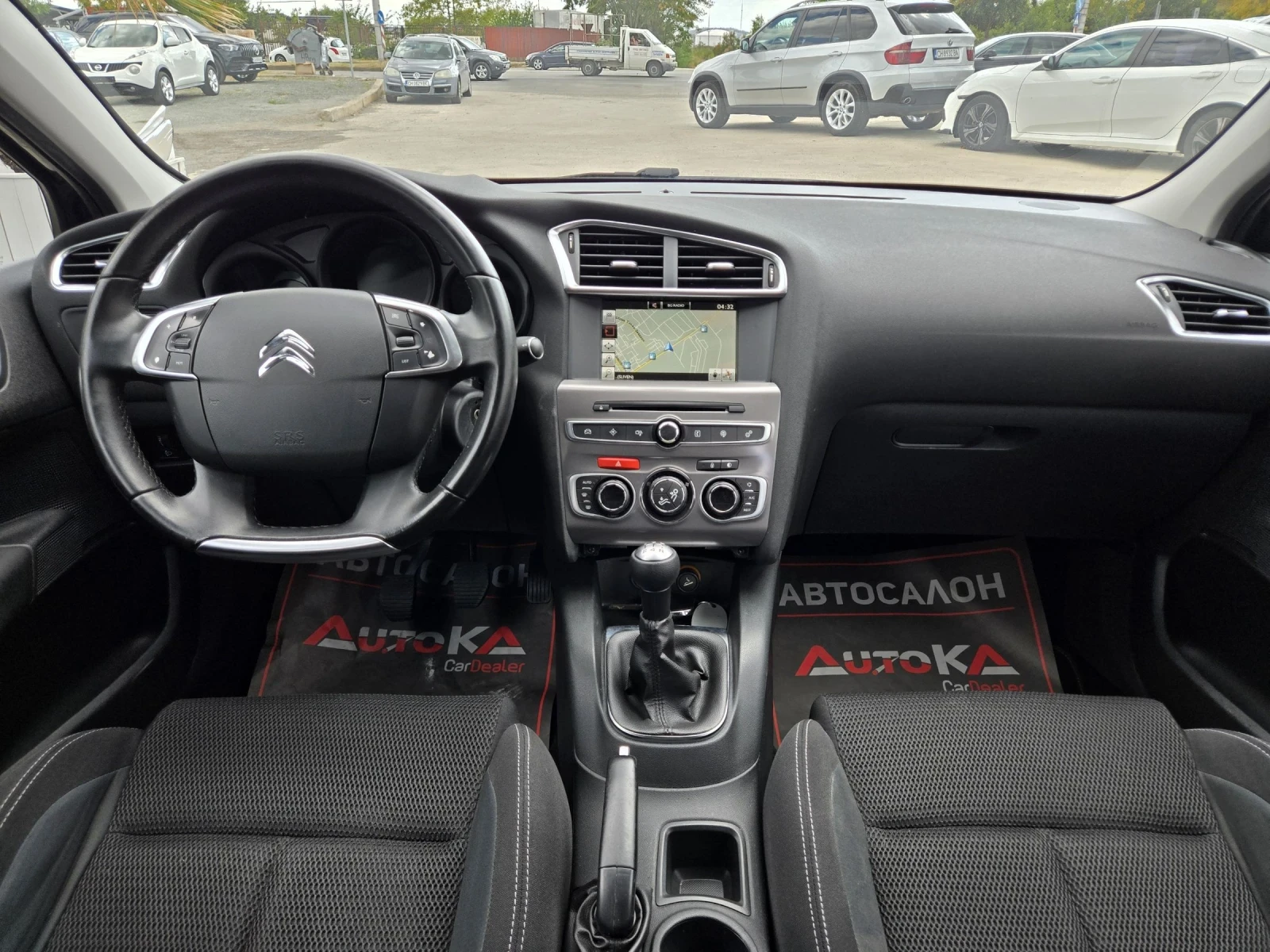 Citroen C4 1.6HDI-99кс= АВТОПИЛОТ= ПАРКТРОНИК= НАВИ= 2017г, снимка 12 - Автомобили и джипове - 56247593