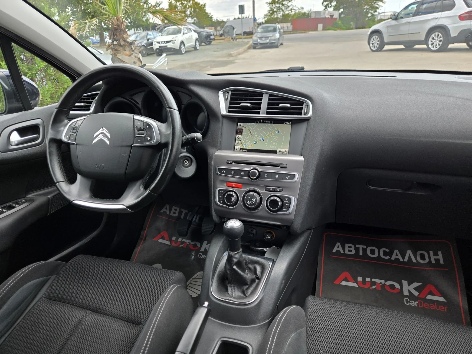 Citroen C4 1.6HDI-99кс= АВТОПИЛОТ= ПАРКТРОНИК= НАВИ= 2017г, снимка 13 - Автомобили и джипове - 56247593